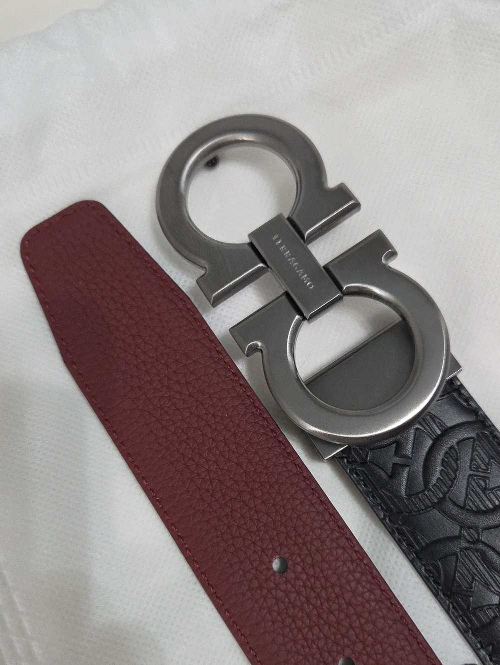 Salvatore Ferragamo Black Red Belt Matte Metal Double-Gancini Buckle